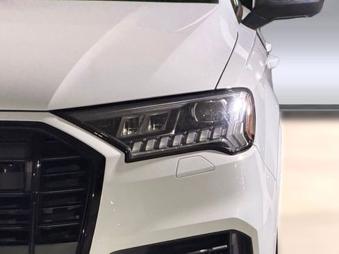 Used 2023 Audi Q7 3.0T Premium Plus w/ Premium Plus Package AWD/4WD image 11