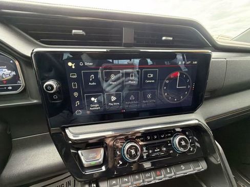 Used 2024 GMC Sierra 1500 AT4 w/ Technology Package image 17