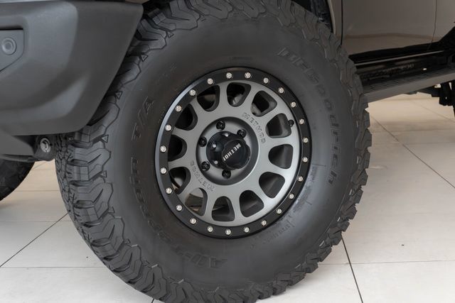 Used 2022 Ford Bronco Outer Banks AWD/4WD image 2