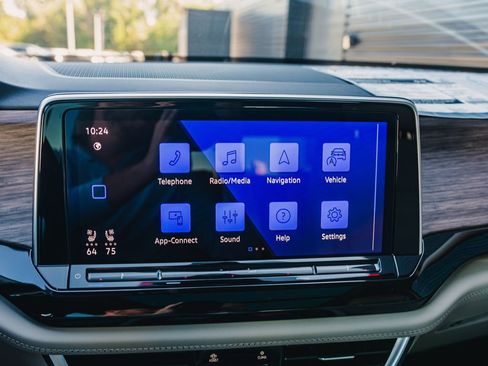 New 2025 Volkswagen Atlas SEL image 31