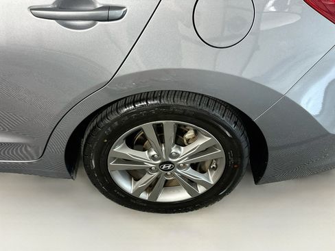 Used 2018 Hyundai Elantra Value Edition FWD image 11