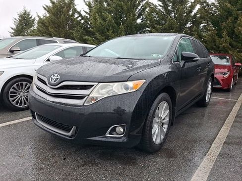 Used 2014 Toyota Venza LE w/ LE Convenience Package image 3