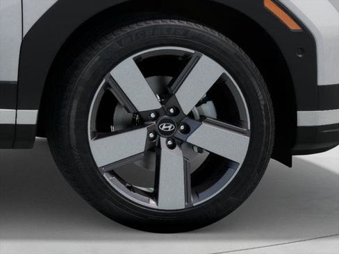 New 2025 Hyundai Santa Fe Limited image 8