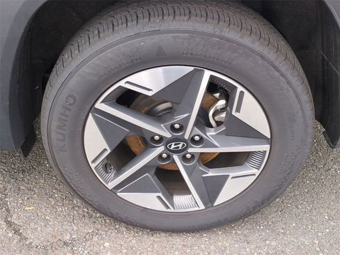 Certified 2025 Hyundai Tucson SEL image 9