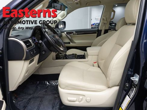 Used 2021 Lexus GX 460 w/ Accessory Package AWD/4WD image 13