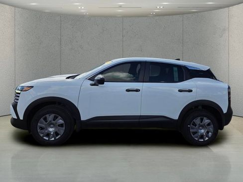 Used 2026 Nissan Kicks S FWD image 2