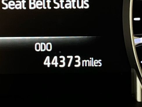 Certified 2023 Toyota Highlander XLE image 17