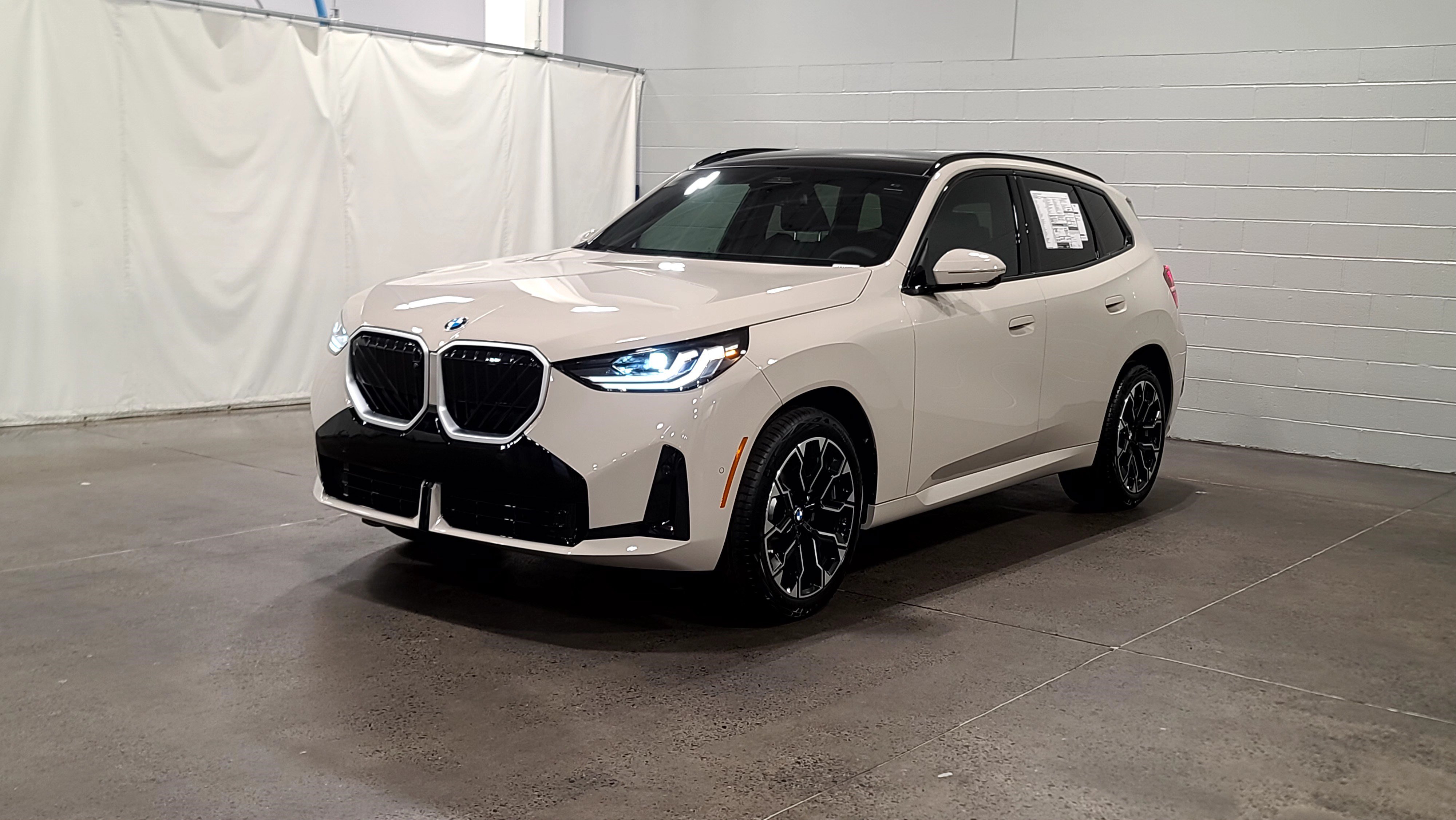 Used 2026 BMW X3 xDrive30i w/ Premium Package AWD/4WD image 3