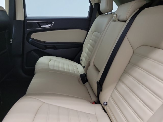 Used 2022 Ford Edge SEL w/ Convenience Package AWD/4WD image 12