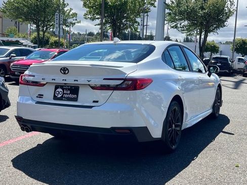 Used 2026 Toyota Camry SE w/ Convenience Package AWD/4WD image 9