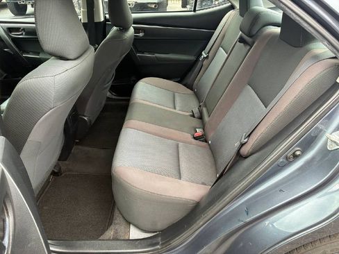 Used 2017 Toyota Corolla LE image 12