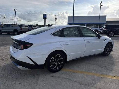 Used 2025 Hyundai Sonata SEL FWD image 11