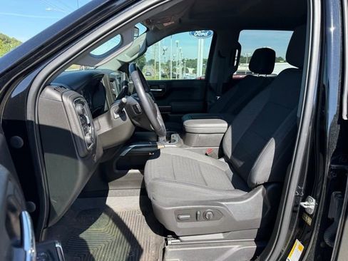Used 2022 Chevrolet Silverado 1500 RST w/ Redline Edition AWD/4WD image 15
