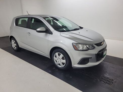 Used 2020 Chevrolet Sonic LT FWD image 13