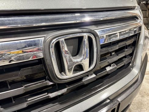 Used 2018 Honda Ridgeline RTL-T image 38
