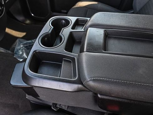 Used 2024 Chevrolet Silverado 2500 LT image 19