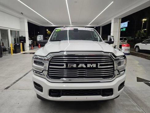 Used 2024 RAM 2500 Laramie AWD/4WD image 9