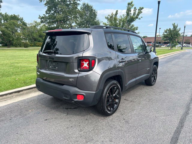 Used 2016 Jeep Renegade Latitude AWD/4WD image 20