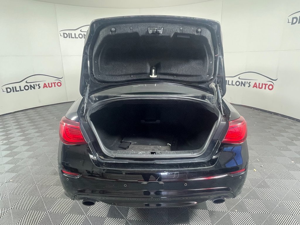 Used 2017 INFINITI Q70 L 3.7 AWD/4WD image 6