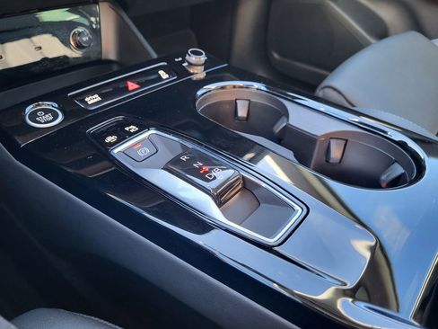 Certified 2025 Audi Q6 e-tron Premium Plus w/ Premium Plus image 19