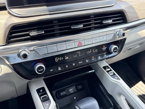 Used 2022 Kia Telluride EX w/ EX Premium Package FWD image 31