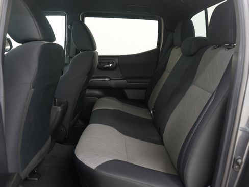 Used 2023 Toyota Tacoma TRD Sport image 14