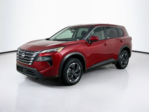 Used 2025 Nissan Rogue SV AWD/4WD image 3