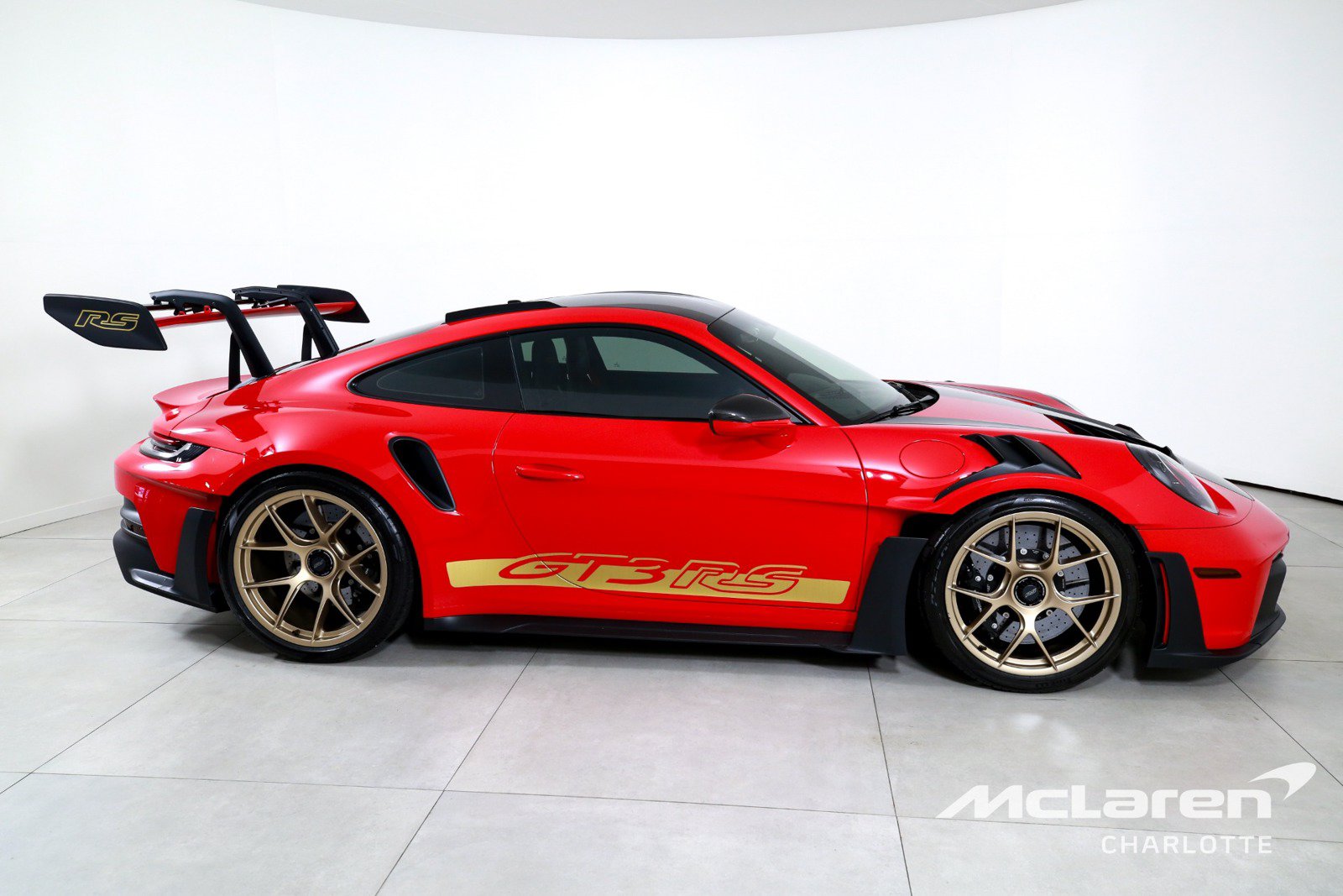 Used 2025 Porsche 911 GT3 RS w/ Weissach Package RWD image 9