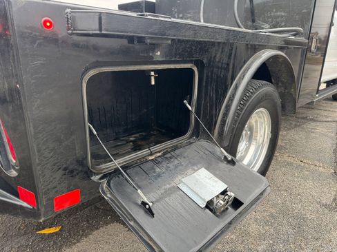 Used 2022 Ford F350 XL w/ Power Equipment Group image 19