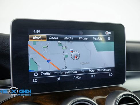 Used 2019 Mercedes-Benz GLC 300 4MATIC image 18