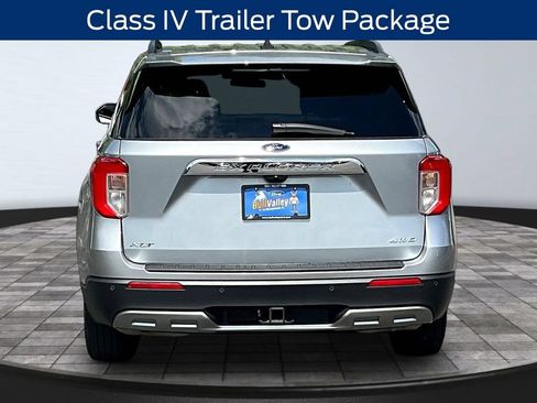 Certified 2023 Ford Explorer XLT w/ Equipment Group 202A AWD/4WD image 5