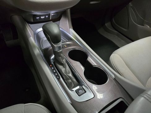 Used 2024 Chevrolet Malibu LT image 35