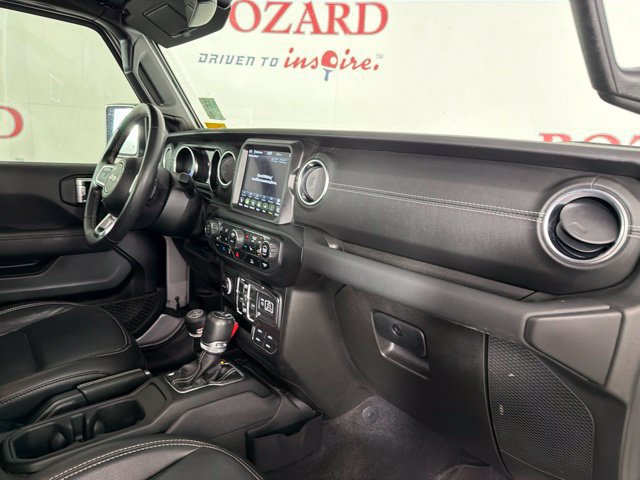 Used 2023 Jeep Wrangler Unlimited Sahara w/ Cold Weather Group AWD/4WD image 33