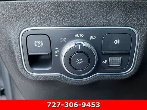 Certified 2021 Mercedes-Benz GLB 35 AMG 4MATIC image 25