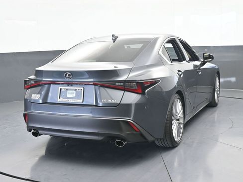 Used 2025 Lexus IS 300 w/ Premium Package image 5