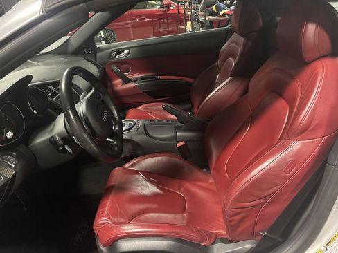 Used 2011 Audi R8 V10 image 52