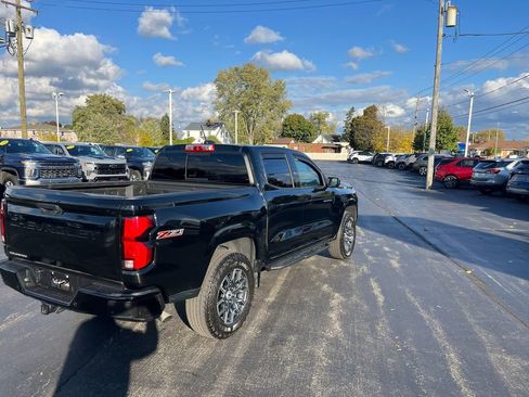 Certified 2024 Chevrolet Colorado Z71 w/ Z71 Convenience Package 2 image 8
