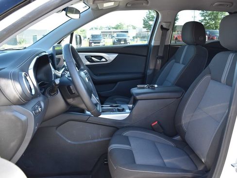 Used 2025 Chevrolet Blazer LT AWD/4WD image 6