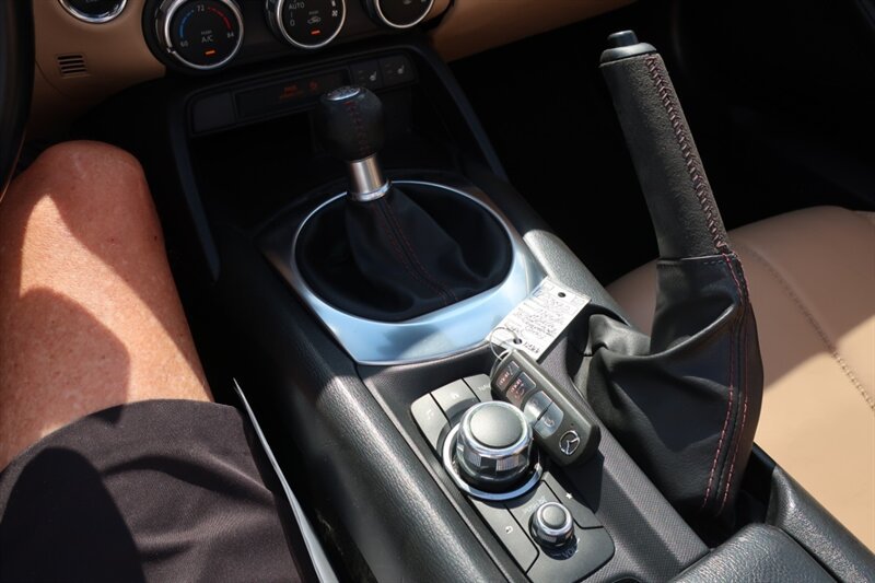 Used 2016 MAZDA MX-5 Miata Grand Touring RWD image 25