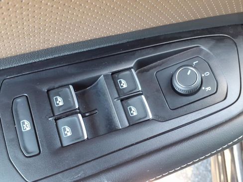 Certified 2025 Volkswagen Atlas SEL AWD/4WD image 21