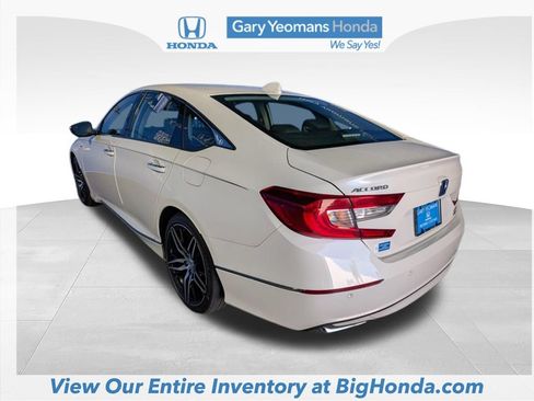 Used 2022 Honda Accord Touring image 9