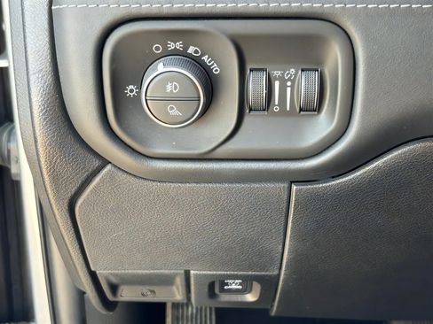 Used 2021 RAM 3500 Limited AWD/4WD image 26