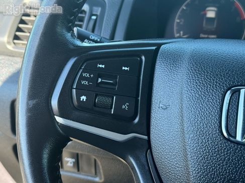 Certified 2025 Honda Ridgeline RTL image 17