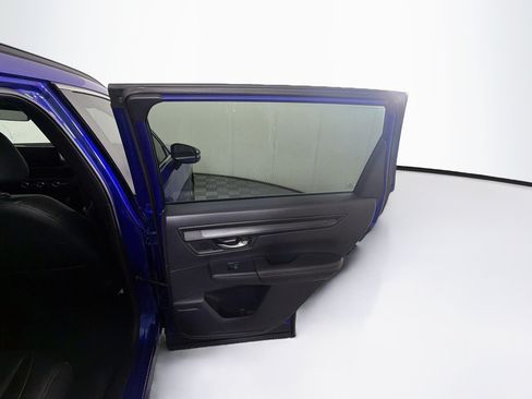 Used 2025 Nissan Sentra SV FWD image 31