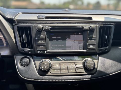 Used 2015 Toyota RAV4 Limited AWD/4WD image 17