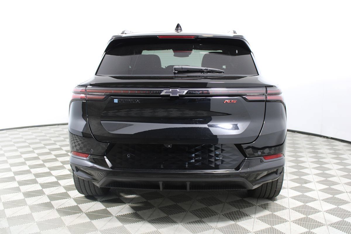 Used 2024 Chevrolet Equinox EV RS FWD image 33