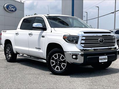 Used 2019 Toyota Tundra Limited w/ Limited Premium Package