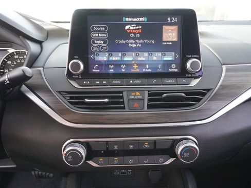 Certified 2025 Nissan Altima 2.5 SV image 19