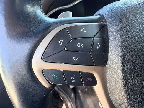 Used 2015 Jeep Grand Cherokee Limited image 13