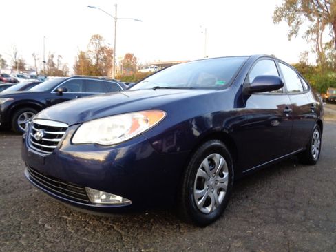 Used 2010 Hyundai Elantra GLS image 1